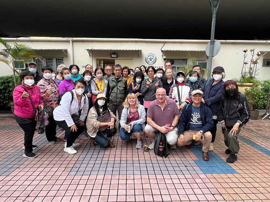 Leigh (Jimmy's great niece) and Dave Gray with Kent Shum's History Group on their way to vist the Sai Wan Memorial where James (Jimmy) Maynard is commemorated. Back row right is Kent Shum  and Annie Cheung (translator). Front row Derek Leung next to Dave.